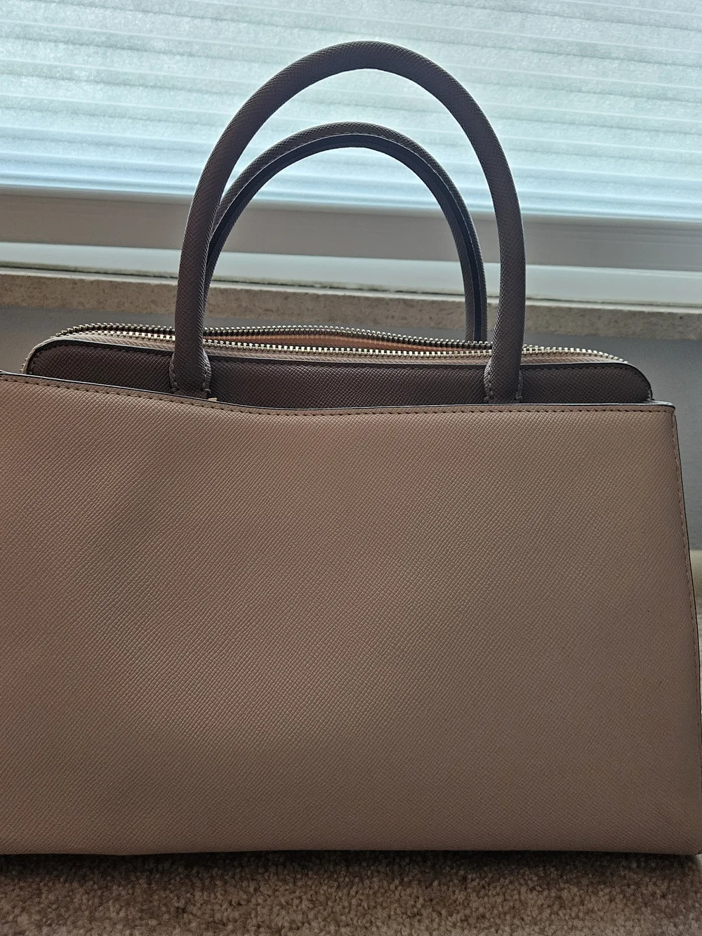 Guess Pyramid Logo Pale Pink Top-Handle Bag